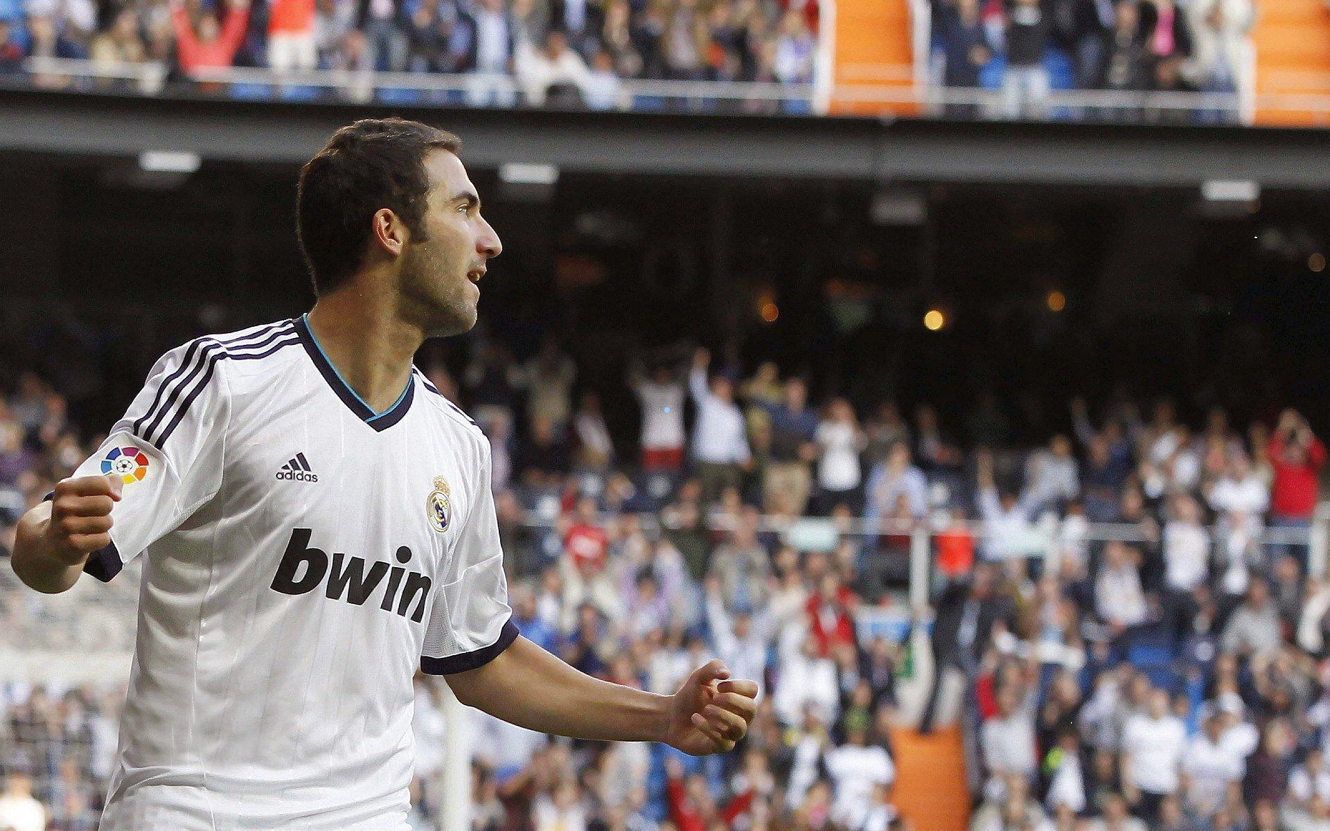 周六德甲焦点赛事深度解析，霍芬海姆对阵汉堡，法兰克福迎战奥格斯堡，多特蒙德客场战术前瞻